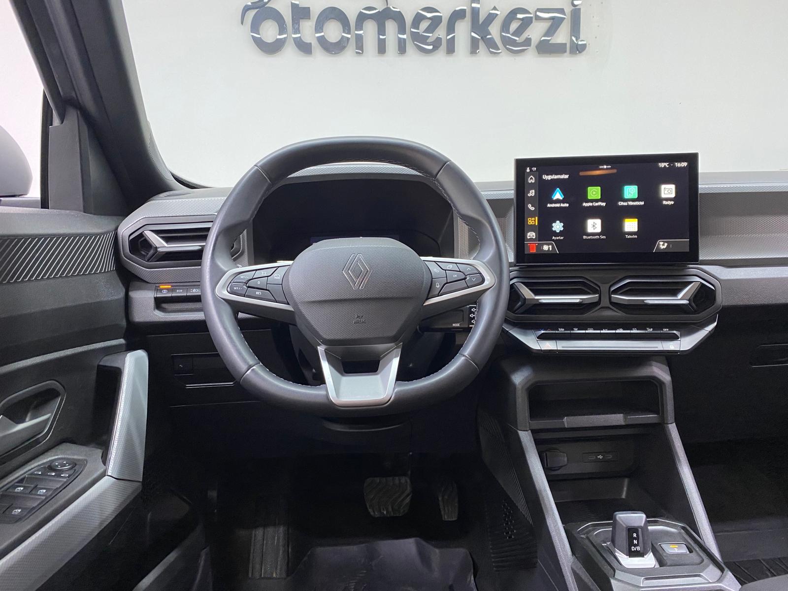 RENAULT DUSTER 9
